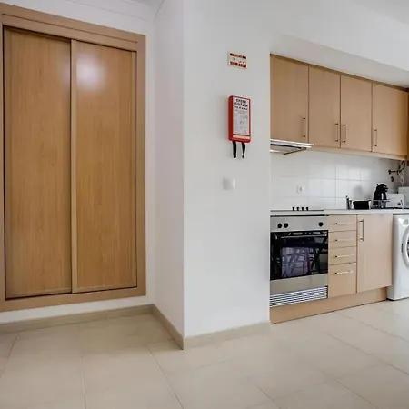 Estudio Com Piscina E Vista Mar Apartamento Portimão