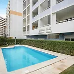Apartamento Estudio Com Piscina E Vista Mar Portimão